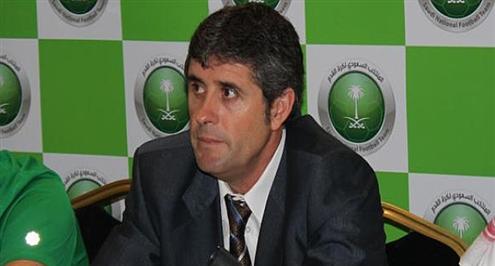 كارو يعلن قائمة الأخضر لمعسكر لندن الأربعاء